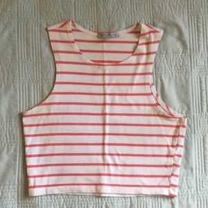 Perfect for summer crop top! ☀️